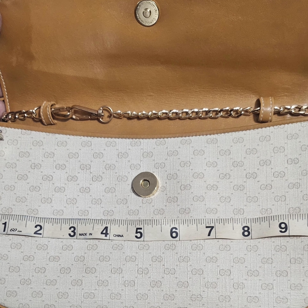 EUC!! AUTHENTIC VINTAGE GUCCI clutch/crossbody/shoulder bag - no strap. - Picture 2 of 16